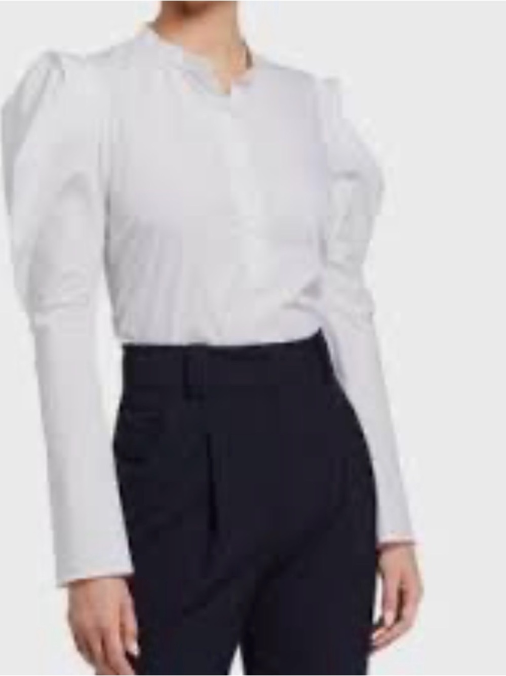 🩷 New no tags Karen Harman cotton blouse with front embroidery